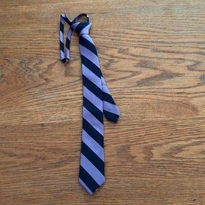 Boys pre tied boys tie
